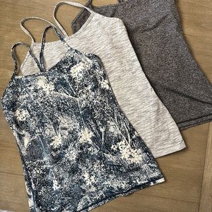 Lululemon workout tops (3)